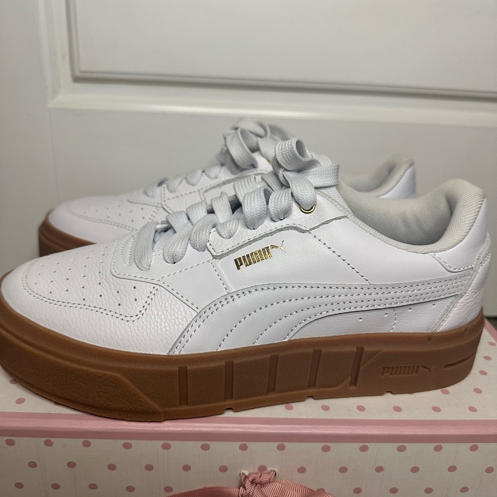 NWOB Puma White Platform Sneakers